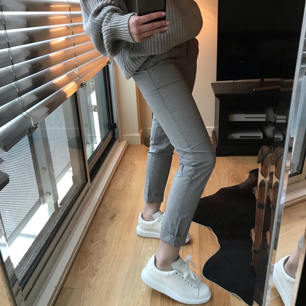 ♥️ SOLD ♥️ Khaki Chinos by Gap